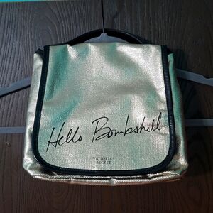 VS Cosmetic Bag w/small bag